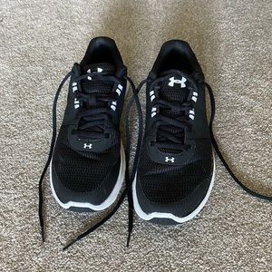 Under Armour Womens Tennis Shoe